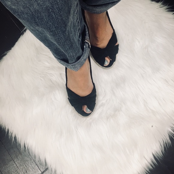 Kenneth Cole Reaction Hot Knot red shoes 5 - Picture 3 of 8